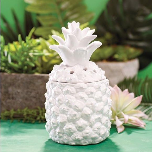 SCENTSY pineapple warmer - Picture 1 of 5
